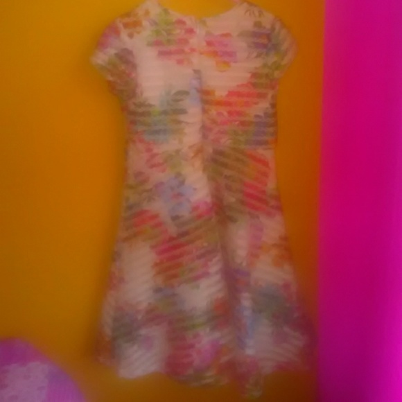 Girl dress - Picture 2 of 2